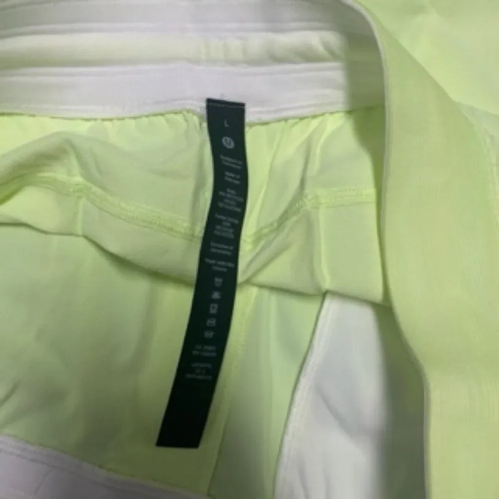 Lululemon License to Train Short 7" LL - Picture 4 of 5